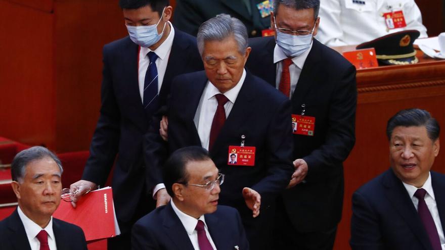 Xi Jinping refuerza su poder en un Congreso marcado por la expulsión de Hu Jintao