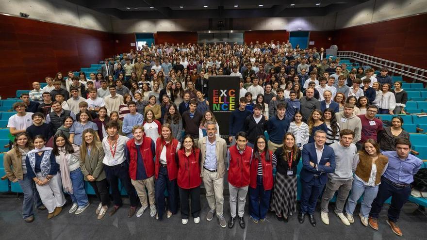 400 escolares de 21 centros educativos de España reflexionan sobre la paz y la convivencia en la Universidad de Navarra