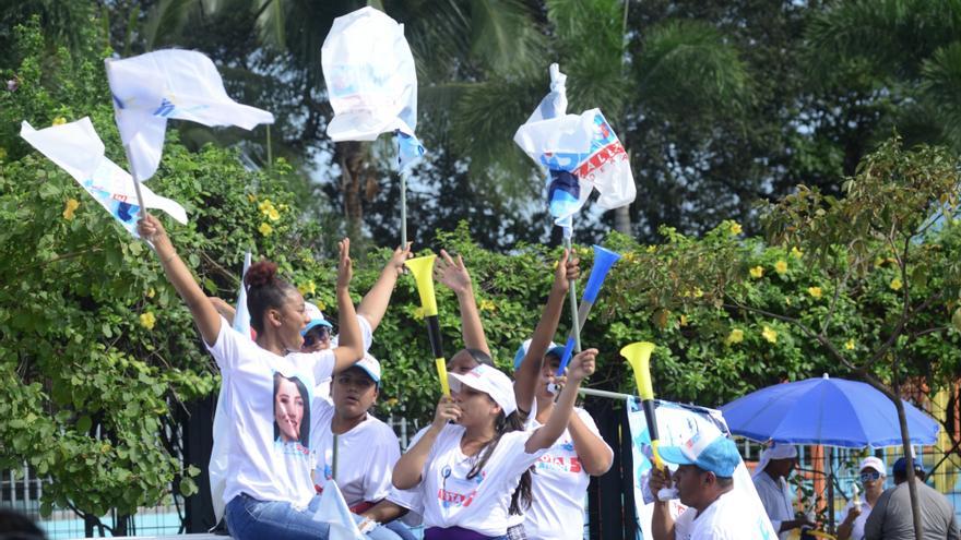 Ecuador vota la posible vuelta del &#039;correísmo&#039; en un contexto marcado por la violencia