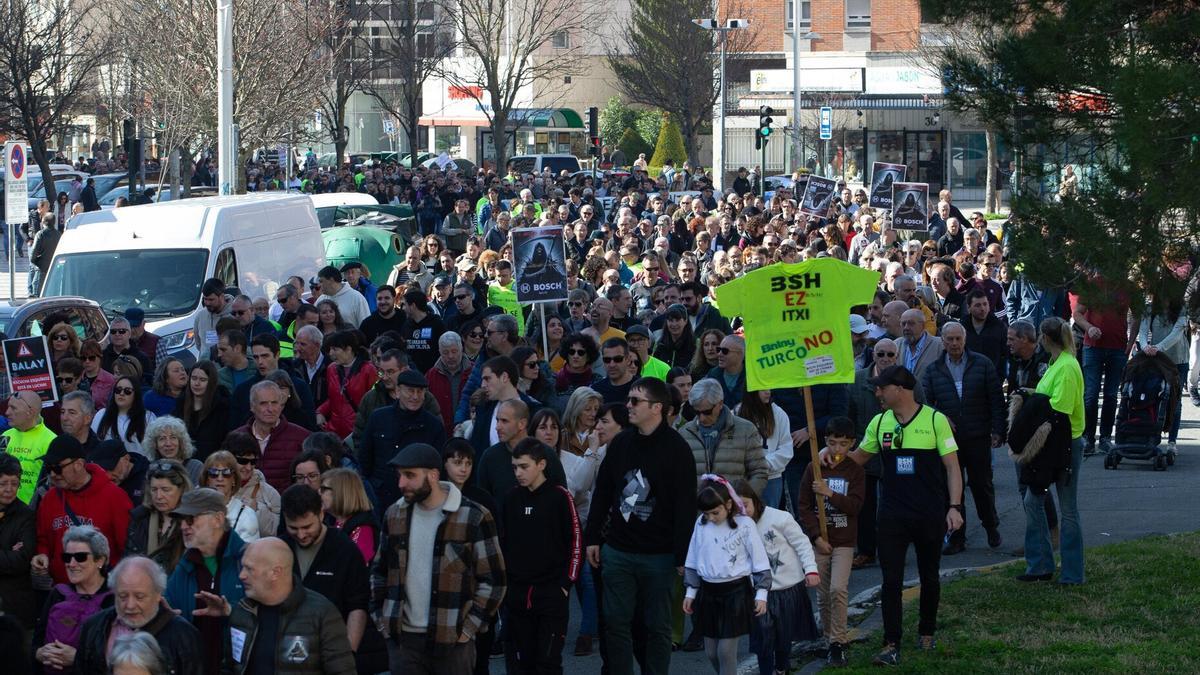 Manifestación el 16 de febrero en favor del futuro de la industria navarra.
