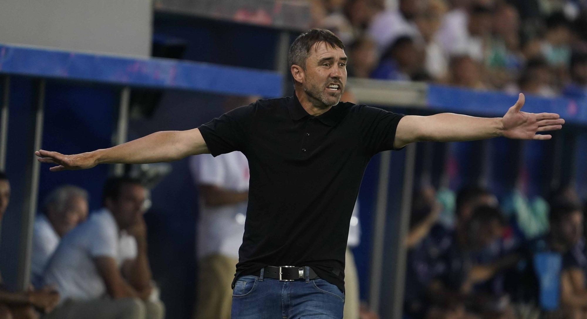 En imágenes: Así está siendo el debut liguero del Alavés contra el Levante