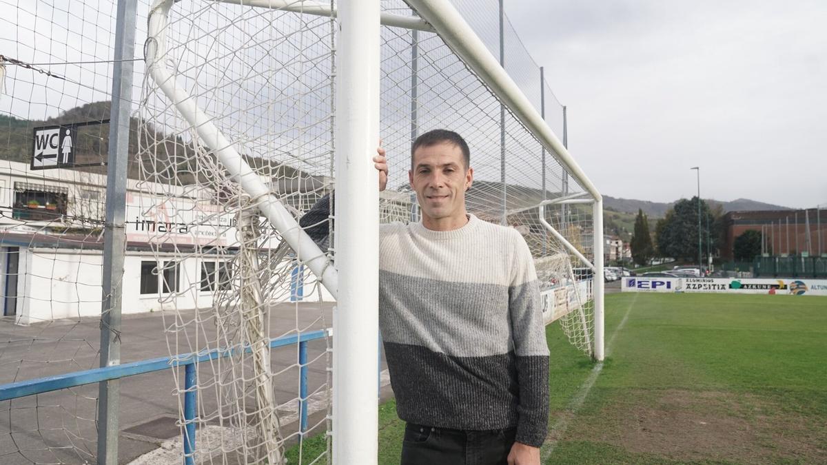 Mikel Labaka, Azpeitian.