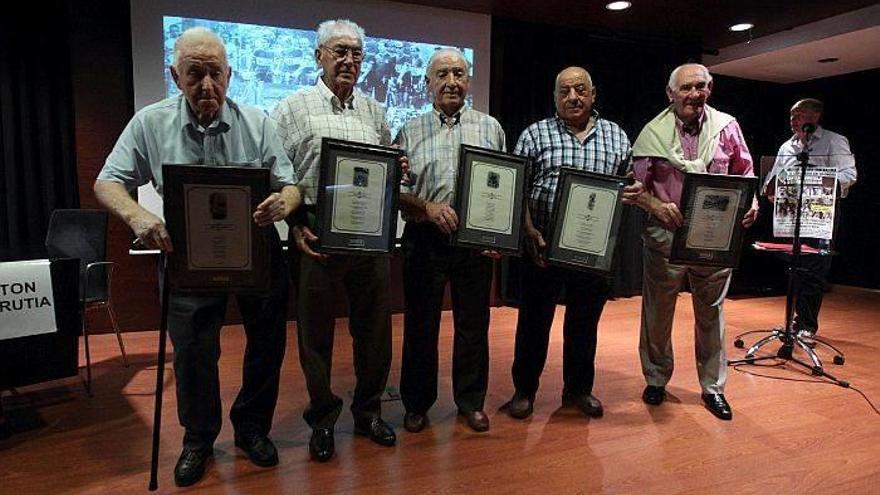De izquierda a derecha: Julian Agirrezabal, Óscar Elgezabal, Felipe Alberdi, Fausto Iza y Anton Barrutia. Foto: Juan Lazkano