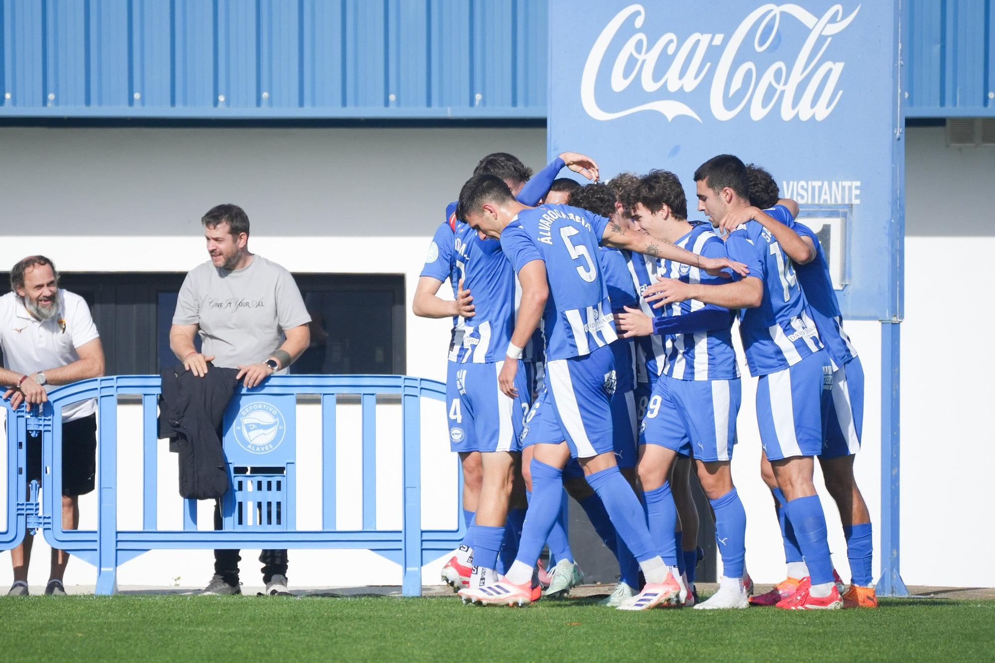 En imágenes: Alavés B derrota al Tudelano