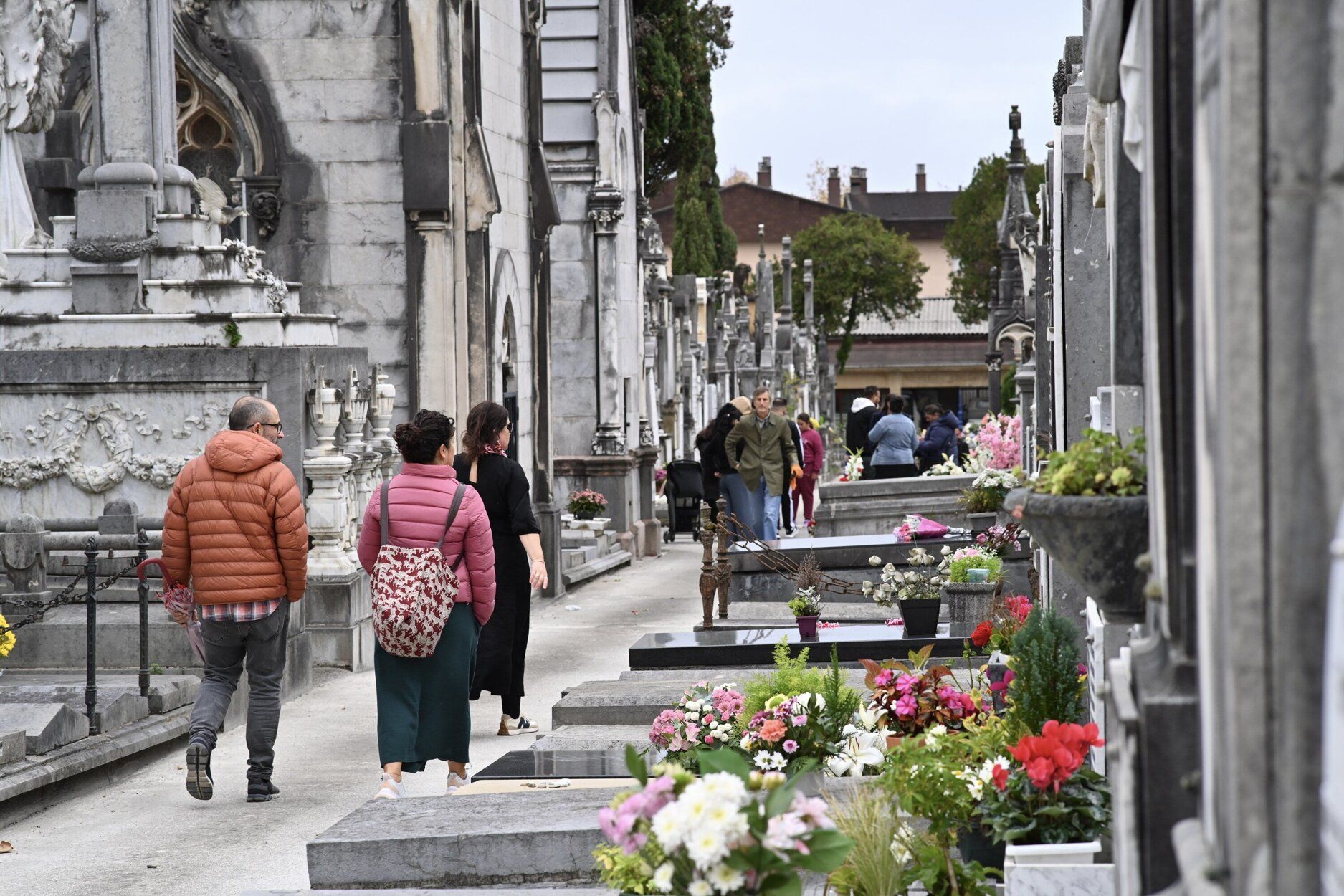 El cementerio de Donostia, punto de encuentro con el recuerdo