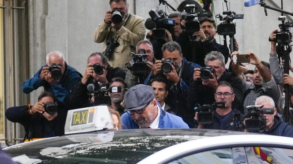 Koldo García, exasesor del exministro de Transportes José Luis Ábalos, llega al Tribunal Supremo para declarar ante Leopoldo Puente.