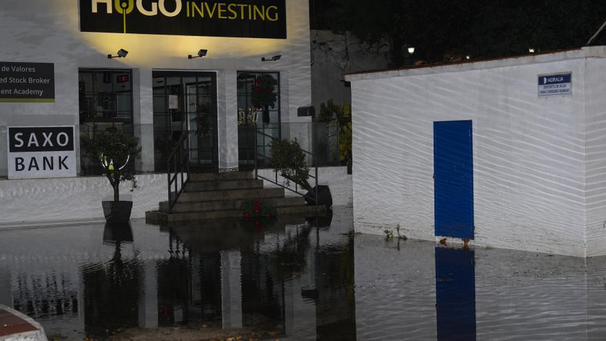 Inundaciones y grandes crecidas de ríos en una noche de temporal en Málaga