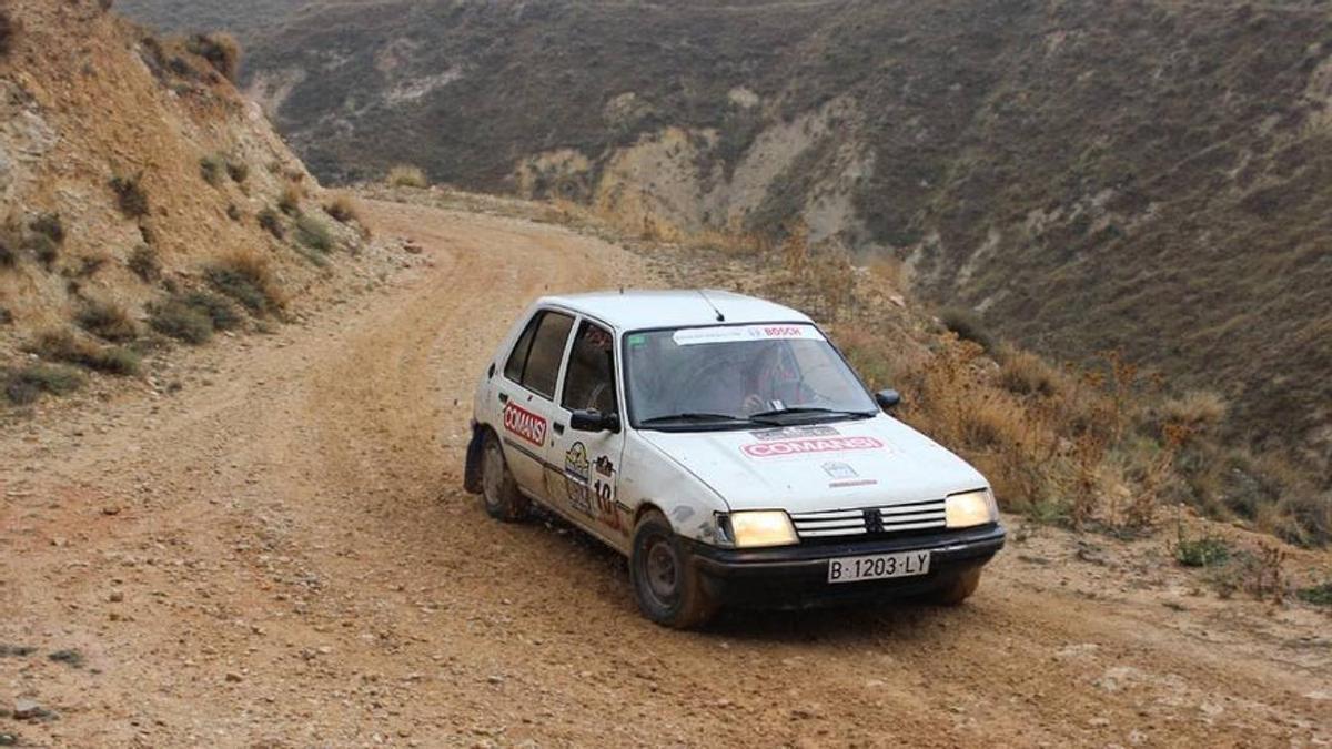 Uno de los vehículo participantes en uno de los caminos en ediciones anteriores.