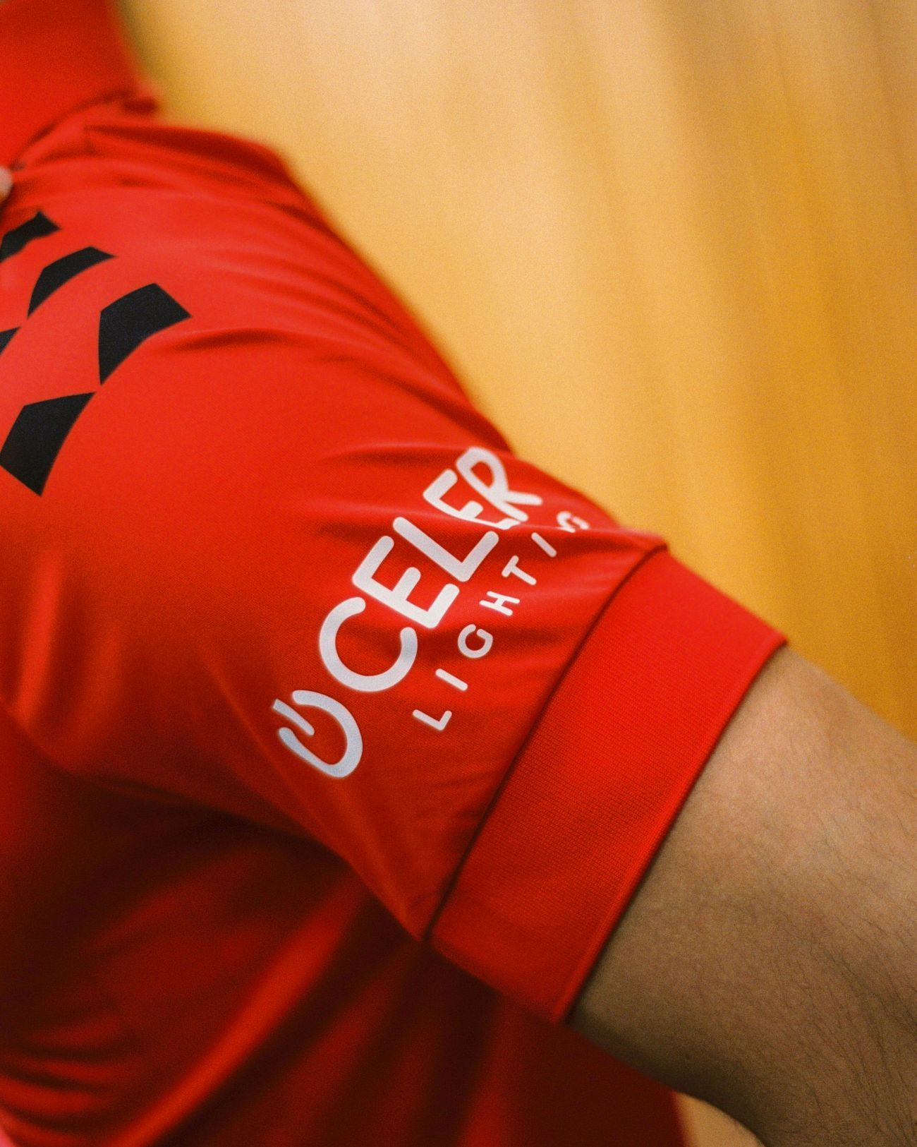 Imágenes de la nueva camiseta de Osasuna