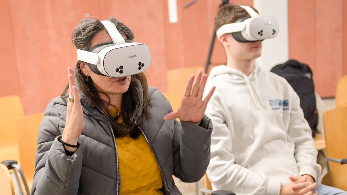 El COAVN de Gipuzkoa presenta el proyecto de realidad virtual.