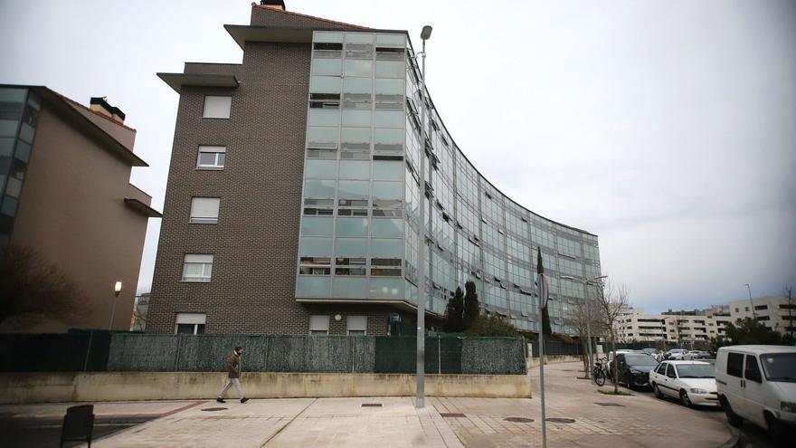 Vivienda negocia con un gran propietario extranjero para evitar poner en riesgo a 168 familias en Sarriguren