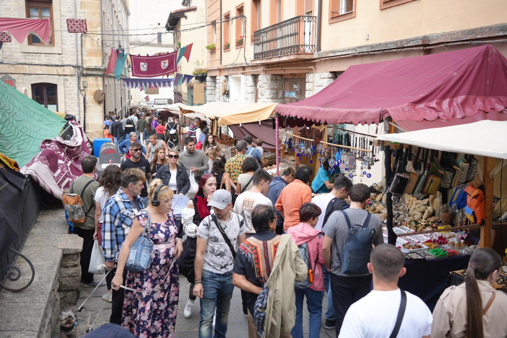 En imágenes: Domingo, último día del mercado medieval de Vitoria-Gasteiz