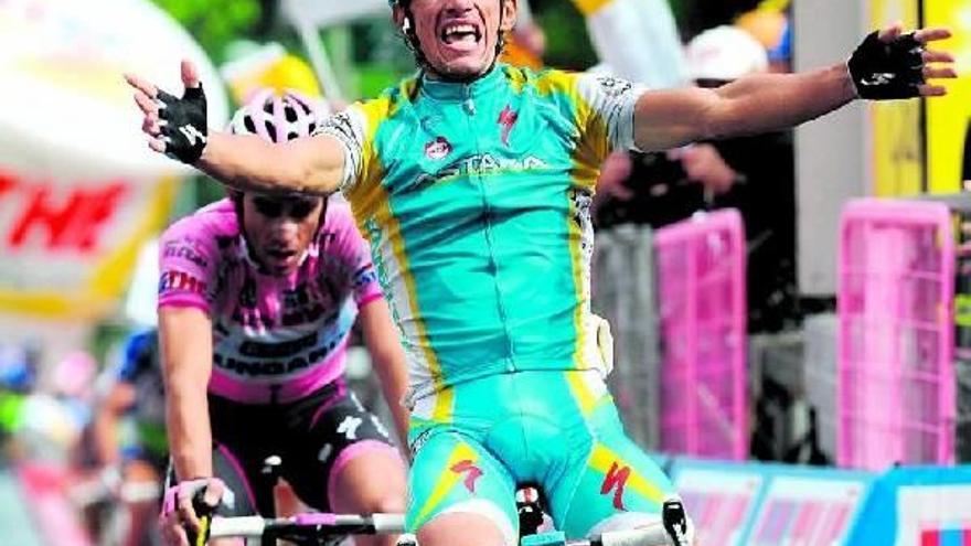 Contador, el gregario de Tiralongo