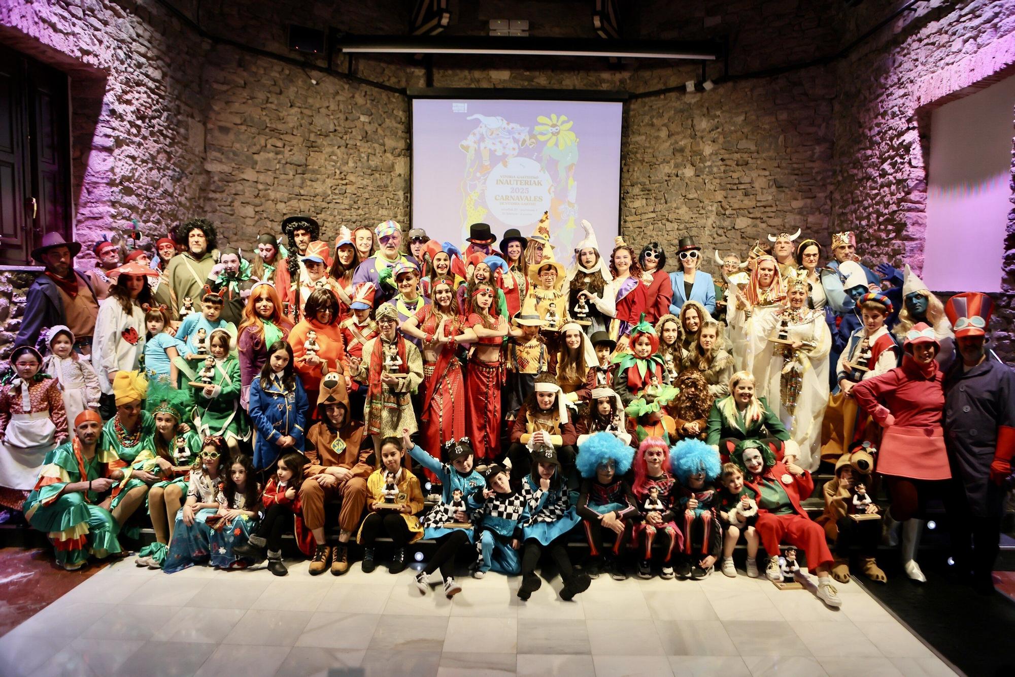 En imágenes: Presentación de Carnaval de las comparsas en el Palacio Villa Suso