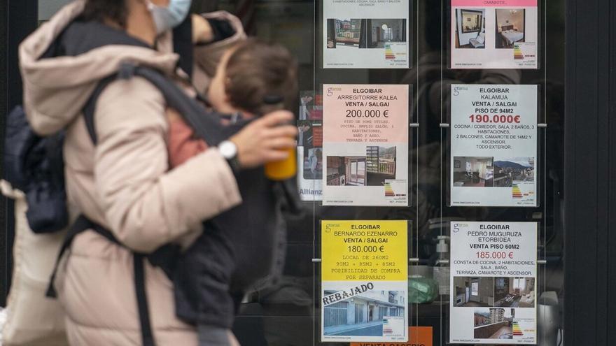 El parque vasco de 120.000 viviendas de alquiler no crece al ritmo que exige la demanda