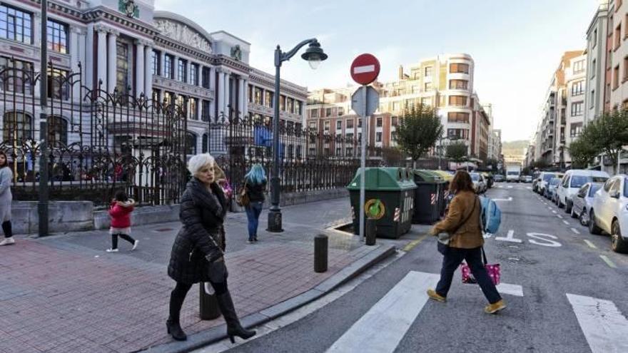 Plantean hacer peatonal el acceso al colegio Félix Serrano