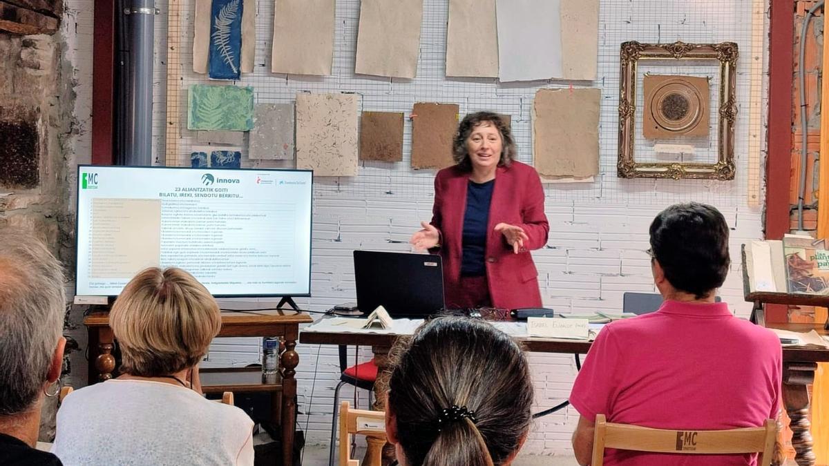 Isabel Elizalde, socia cooperativista de MCZ.