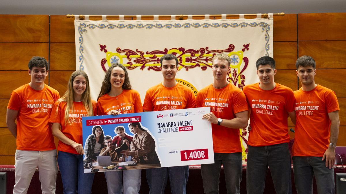 Los ganadores fueron el  Equipo 3, formado por Laura García, Adriana Ibarrola, Javier Ponz, Hegoi Legarra, Mikel García de Eulate, Pablo Sangüesa y Gonzalo Moreira, estudiantes de 4º curso del Grado en Ingeniería en Tecnologías Industriales, que resolvieron el reto planteado por Volkswagen Navarra.