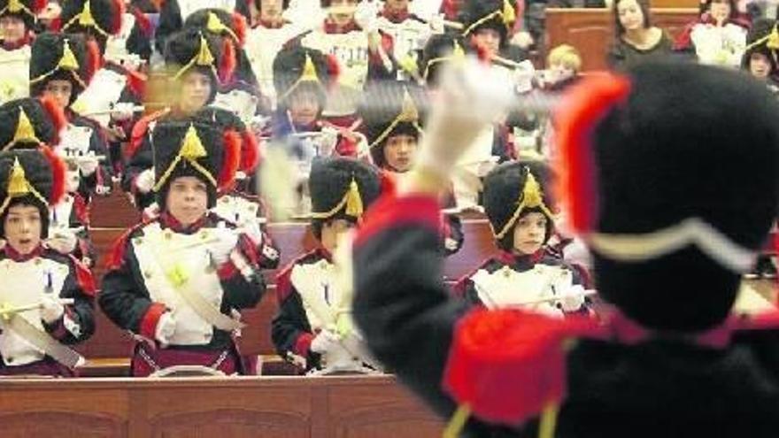 La tamborrada de Atotxa sopla 50 velas