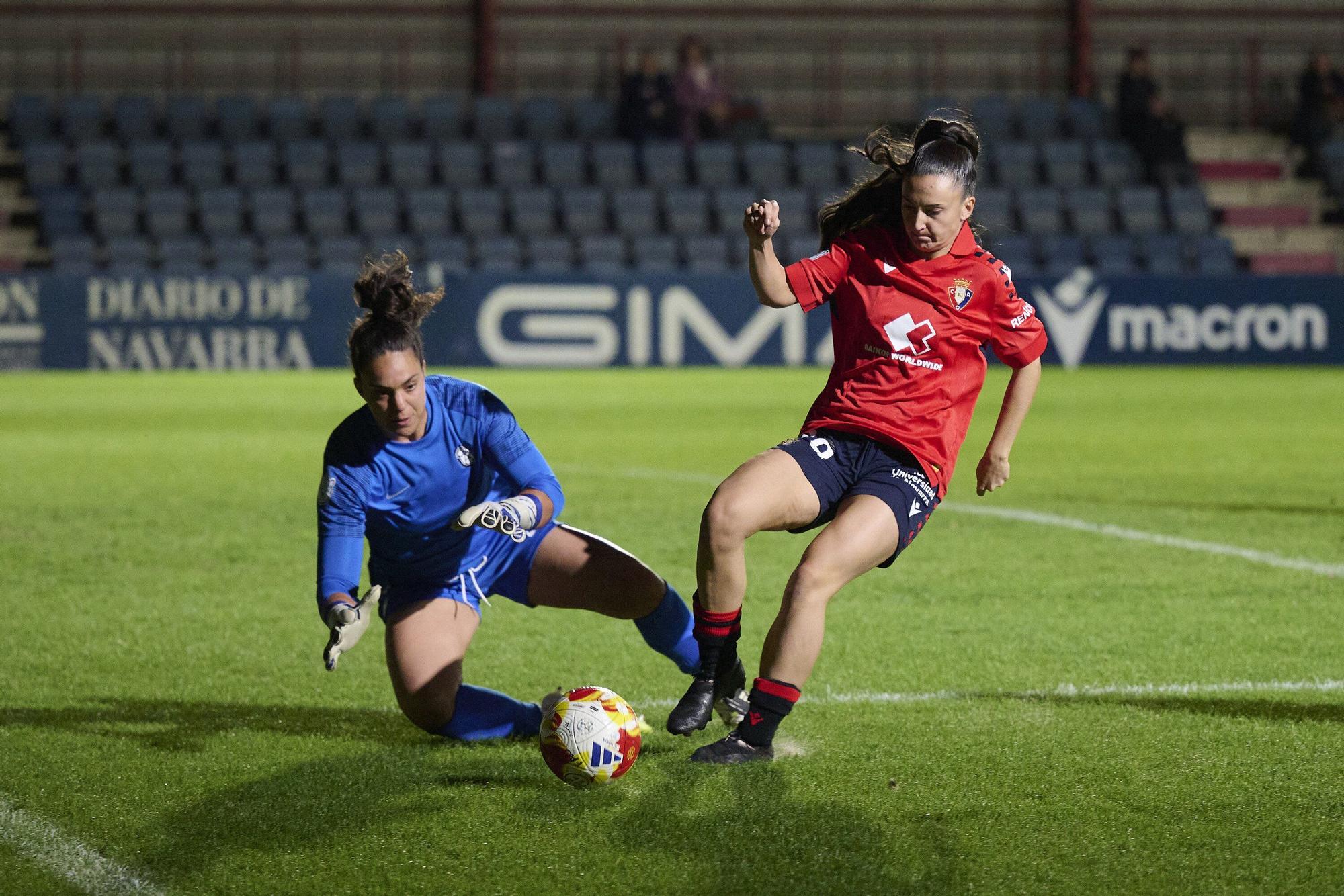 Fotos del Osasuna Femenino-Badalona de Copa de la Reina