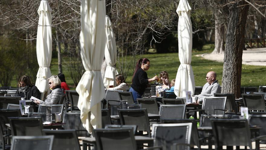 Los costes laborales y los salarios suben hasta cifras récord en 26 años en el Estado