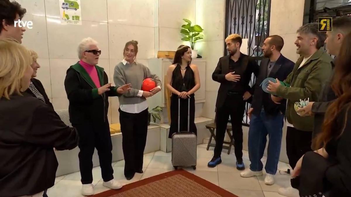 &#039;La Revuelta&#039; recibe a Rosalía por todo lo alto