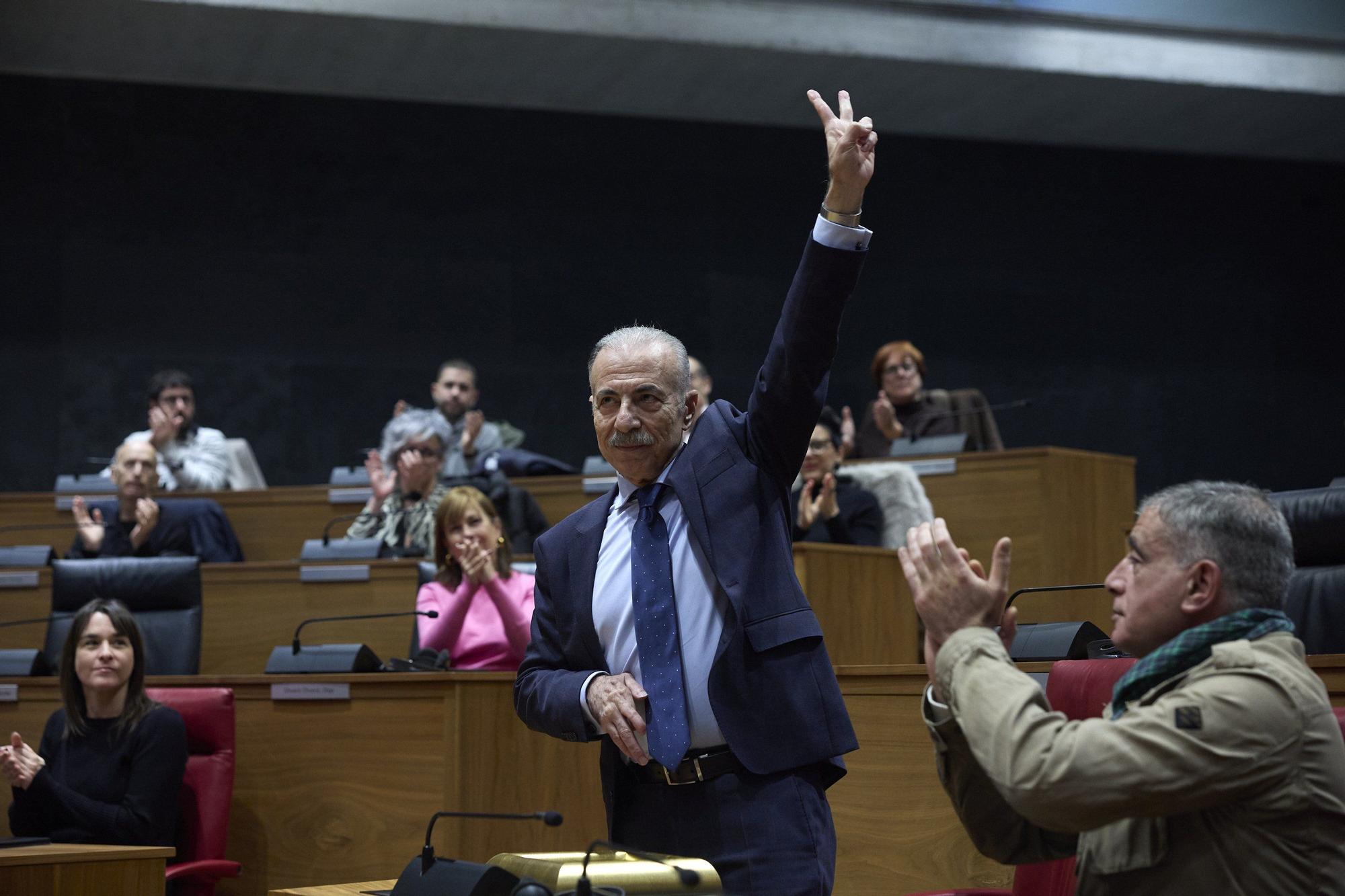 Fotos de la entrega de la Medalla de Oro del Parlamento de Navarra