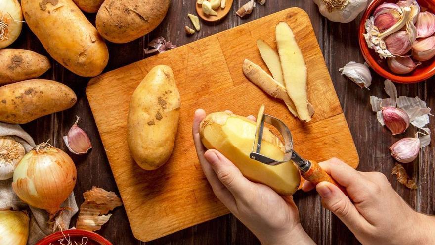 Tres formas fáciles para hacer patatas en el microondas del nutricionista Mario Ortiz: &quot;Fantasía&quot;