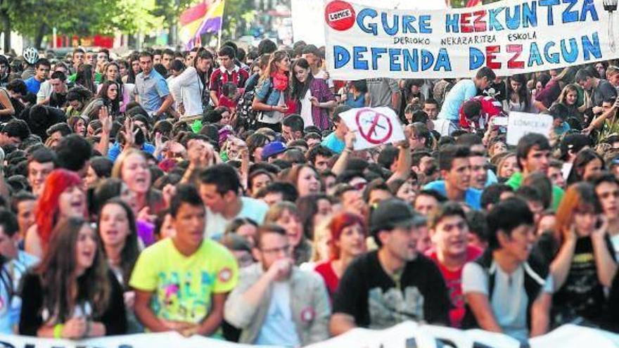 Los estudiantes salen a la calle contra la Lomce