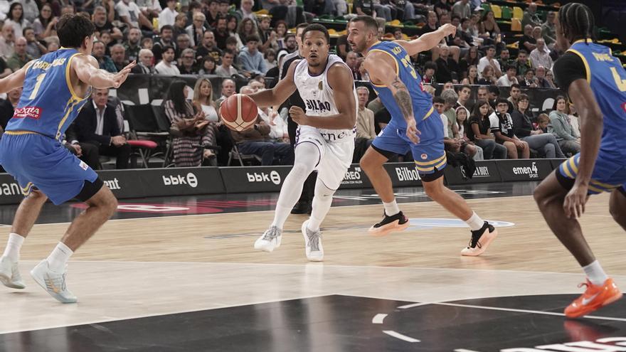 El Surne Bilbao Basket se dispara en el pie y cae en su estreno continental (81-84)