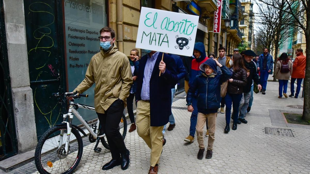 Una de las concentraciones de antiabortistas en Donostia.