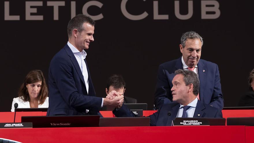 Jon Uriarte mantiene al tesorero de su Junta Directiva