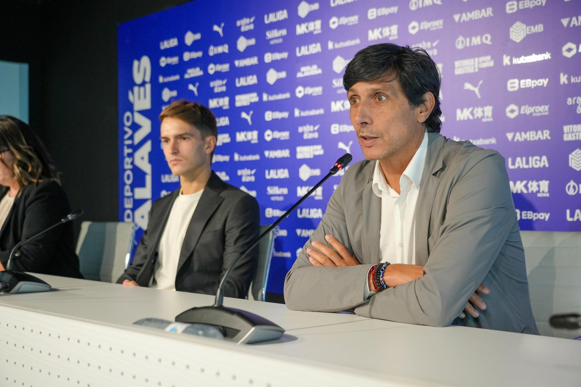 En imágenes: Presentación de Denis Suárez como jugador del Alavés