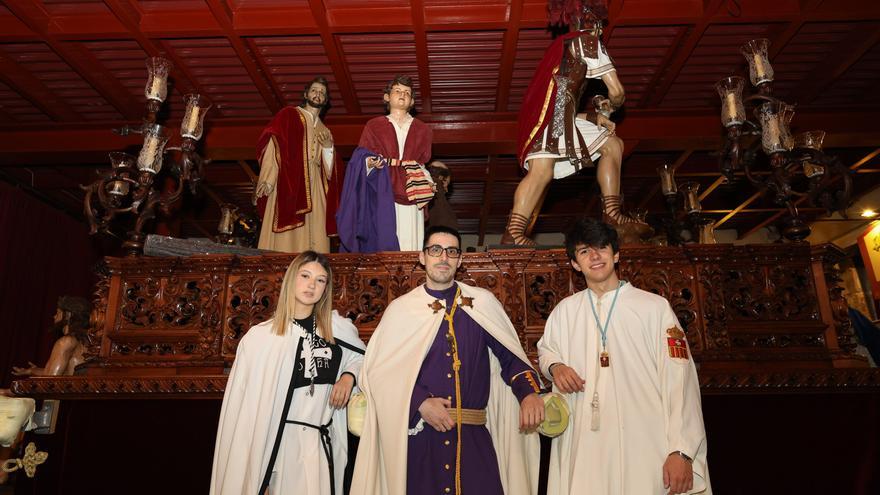 En Bilbao también hay jóvenes bajo el capirote: así viven la Semana Santa