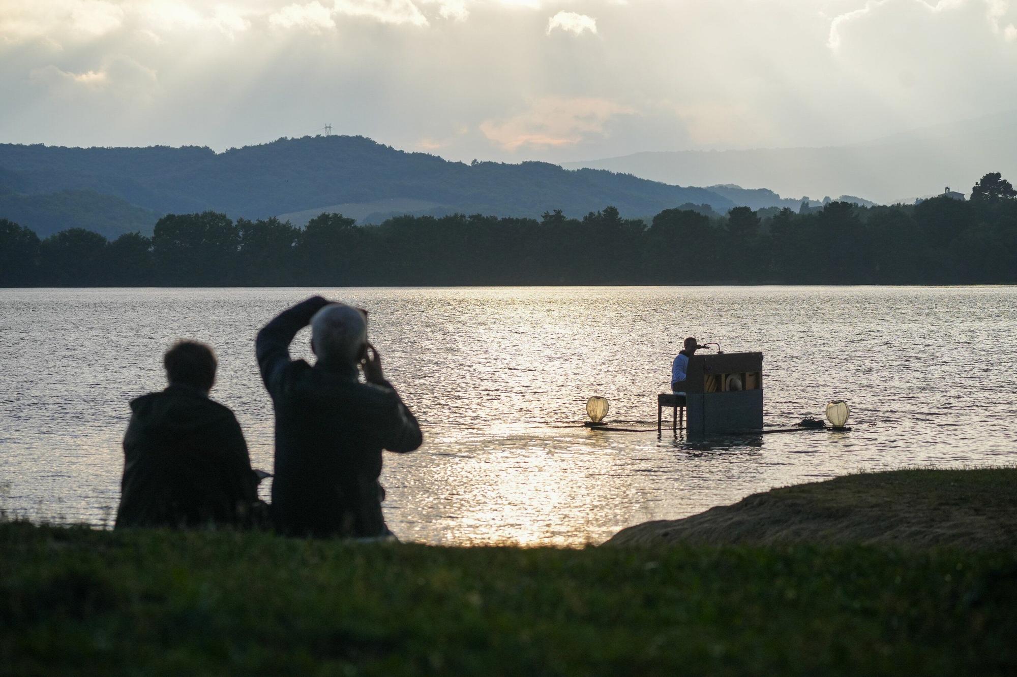 En imágenes: El embalse de Urrunaga disfruta con ‘Caribe Flotante’