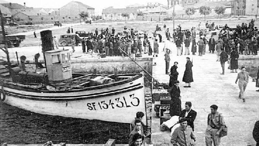 El puerto de Santoña, escenario del que debía haber sido un intercambio de prisioneros políticos. Fotos: Sabino Arana Fundazioa