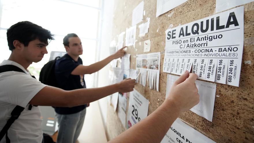 La búsqueda de alojamiento se convierte en una odisea para estudiantes universitarios en los campus vascos