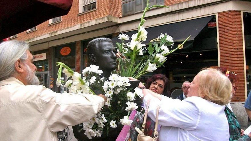 Homenajean a Blas de Otero en Bilbao en el 35 aniversario de su muerte