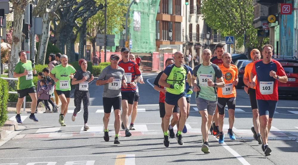 Imágenes de la carrera de Hiru Herri en Huarte este domingo