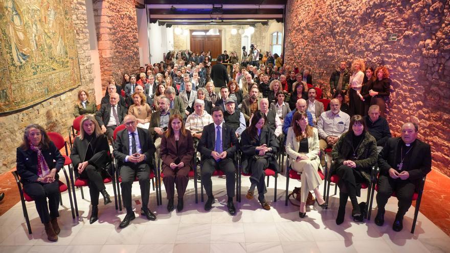 Villa Suso rememora la matanza del 3 de Marzo en un acto institucional