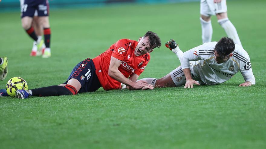 Osasuna tiene previsto recurrir la tarjeta amarilla a Aimar Oroz