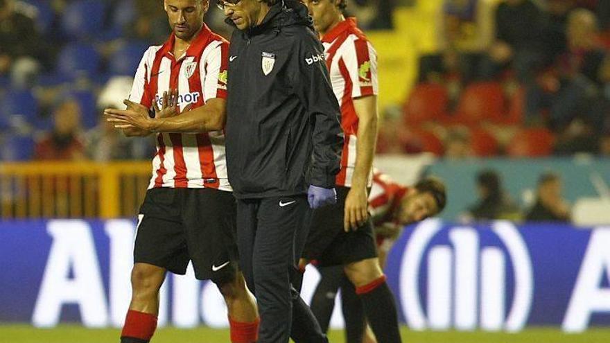 Mikel Rico se retira lesionado en el primer tiempo