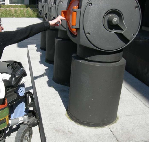 Buzones de basura del sistema de recogida neumática de Gasteiz.
