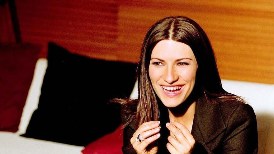 Mikel Izal y Rosana acompañarán a Laura Pausini en su arranque de gira mundial en Pamplona