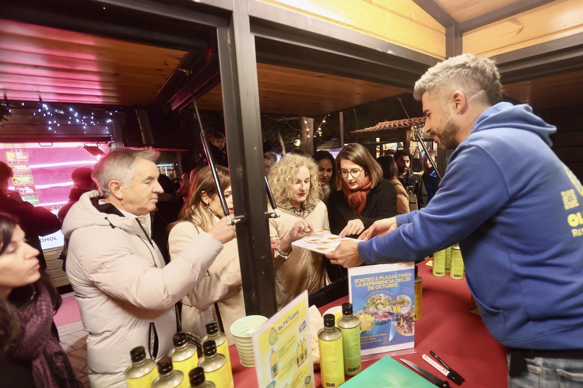 La Florida se sumerge en la Navidad con su mercado y el Belén