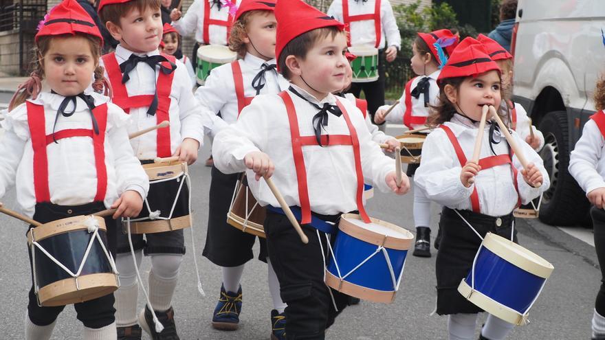 Danborrada garaia hasi da Azpeitian