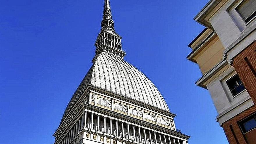 La Mole Antonelliana es el símbolo de esta ciudad norteña.