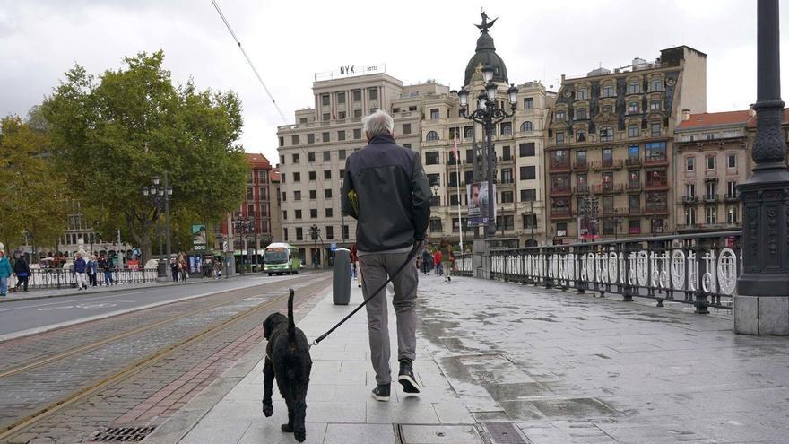 Un servicio acoge las mascotas de mayores que tengan que dejar su vivienda en Bilbao