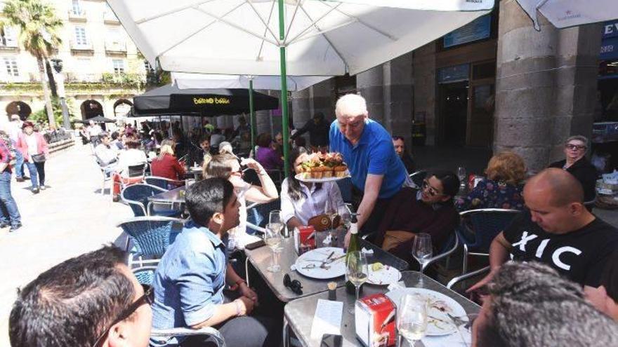 El turismo de cámara en ristre toma la villa