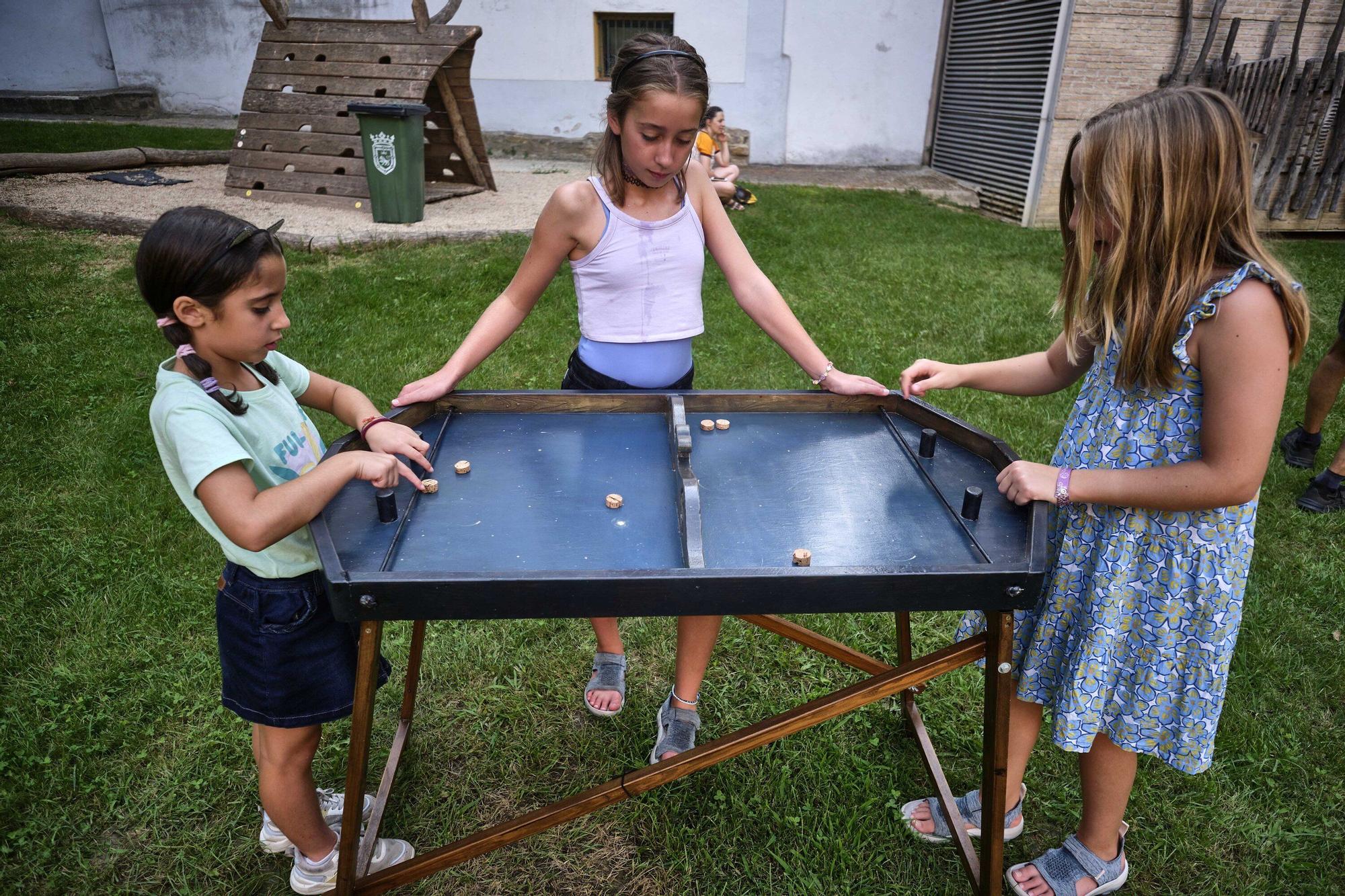 Fotos de los juegos infantiles del Palacio de Ezpeleta